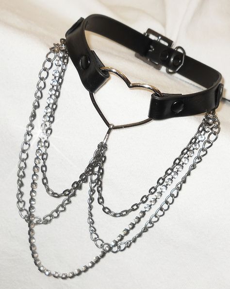 * Stay Rad, Choker Collar, Gothic Jewelry, Edgy Outfits, Goth Fashion, Gothic Fashion, Cute Jewelry, Piercings, Choker