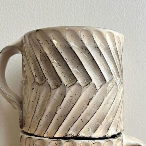 Sunshine Cobb on Instagram: "A couple apricot colored mugs;) just loaded a couple new mugs online. Suffered an over fired kiln on Thursday, ceramics the ultimate in keeping one humble! Loading work online slow as steady and back to the wheel to throw some more mugs;) gotta get back on the horse;)" Sunshine Cobb Ceramics, Sunshine Cobb, Work Online, The Horse, Online Work, Get Back, Kiln, Diy Ideas, Apricot