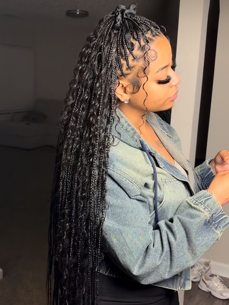 Shmedium Knotless Braids Long Boho, Boho Knotless Extra Curls, Human Boho Knotless, 1b/30 Boho Knotless Braids, Boho Knotless Braids Bow Style, Parting Hair, Braided Hairstyles For Teens, Braided Hairstyles For Black Women Cornrows, Black Ponytail Hairstyles