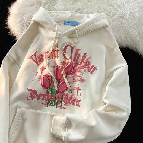 👉 Comment "Shop" order this item 👈 Women's Tulip Graphic Hoodie 👇 Introducing our charming cream or black Women's Hoodie, adorned with a delightful pink tulip graphic print on the front, adding a touch of feminine elegance to your wardrobe. The soft fabric provides a cozy feel, perfect for lounging at home or stepping out for a casual outing. The eye-catching pink tulip graphic print adds a playful and chic element to this hoodie, making it a standout piece in your collection. Whether you're... Aesthetic Sweatshirts & Hoodies, Hoodie Print Design Ideas, Aesthetic Hoodie Design, Vintage Hoodies Aesthetic, Sweatshirts Hoodie Women, Aesthetic Hoodies, 90s Y2k Fashion, Flower Hoodie, Hoodies Aesthetic