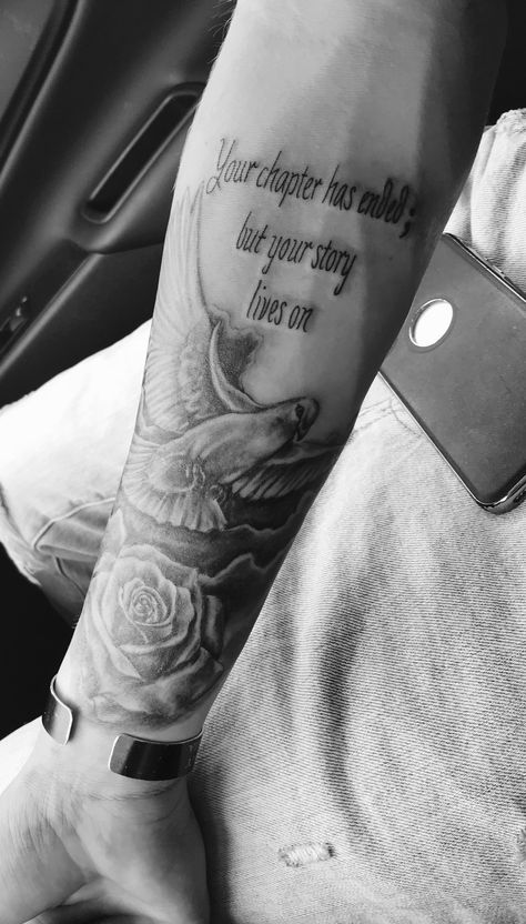 Tattoos For Someone Who Committed, Simple Remembrance Tattoo Ideas, Tattoo For Lost Loved One For Men, Mom Remembrance Tattoo Ideas, Masculine Memorial Tattoos, Tattoo Ideas For Lost Loved Ones Men, Husband Passing Tattoo, Rest In Peace Brother Tattoos, Tattoos For Lost Loved Ones For Men