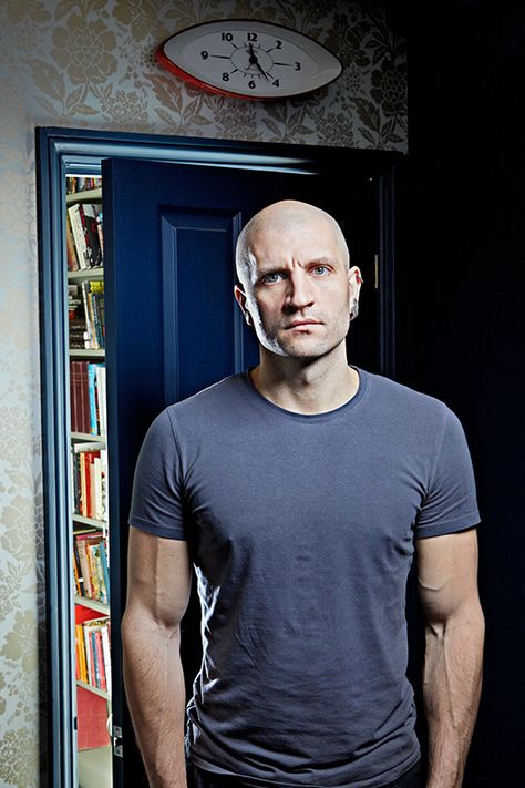 China Mieville- my favourite Author Inspector Lewis, China Mieville, Traveling Circus, Weird Fiction, Gorgeous Guys, Cultural Studies, Gay Romance, Writers And Poets, Bad Taste