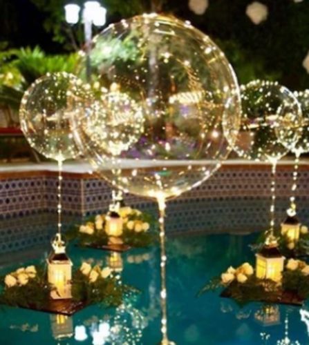 Light Up Balloons In Pool, Swimming Pool Decorations For Wedding, Swimming Pool Decorations Party, Balloon In Pool Decoration, Pool Engagement Party Decor, Pool Ballon Decorations, Wedding Pool Ideas, Pool Balloons Decorations, Swimming Pool Wedding Decoration