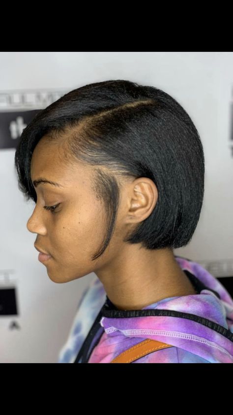 Natural hair with silk press and cut 😍 Silk Press With Undercut, Short Hair Silk Press Natural Hair 4c, Silk Press On Twa, Silk Press On Short Hair, Twa Silk Press, Silk Press Shorthair, Natural Hair Pressed Out Silk Bob, Slik Press Hairstyles For Black Women Short Hair, Black Woman Silk Press With Curls