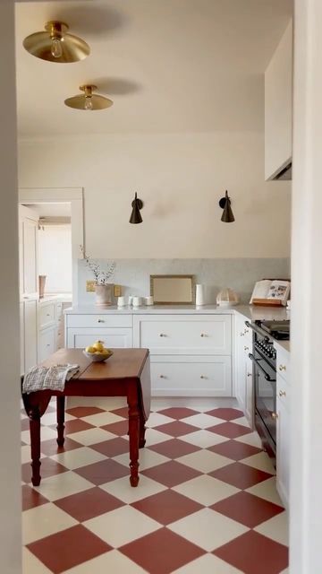 Chequerboard Floor Kitchen, White Kitchen Checkered Floor, Tan Checkered Floor Kitchen, Checkered Kitchen Floor French Country, Vintage Kitchen Checkered Floor, Floor Tile Design, Architecture Fashion, Kitchen Colors, Tile Design