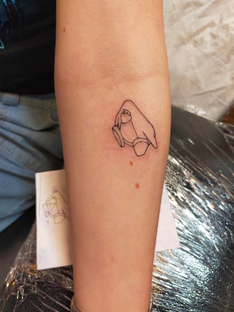 Small Goofy Tattoo, Webkinz Tattoo, Tv Show Tattoos, Silly Little Tattoos, Silly Tattoo Ideas, Silly Matching Tattoos, Body Markers, Funny Small Tattoos, Snoopy Tattoo