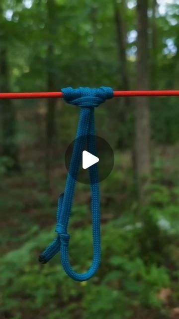 Prusik Knot, Animated Knots, 27 Life Hacks, Camping Knots, Survival Knots, Knots Diy, Rope Knots, Survival Techniques, Emergency Kit