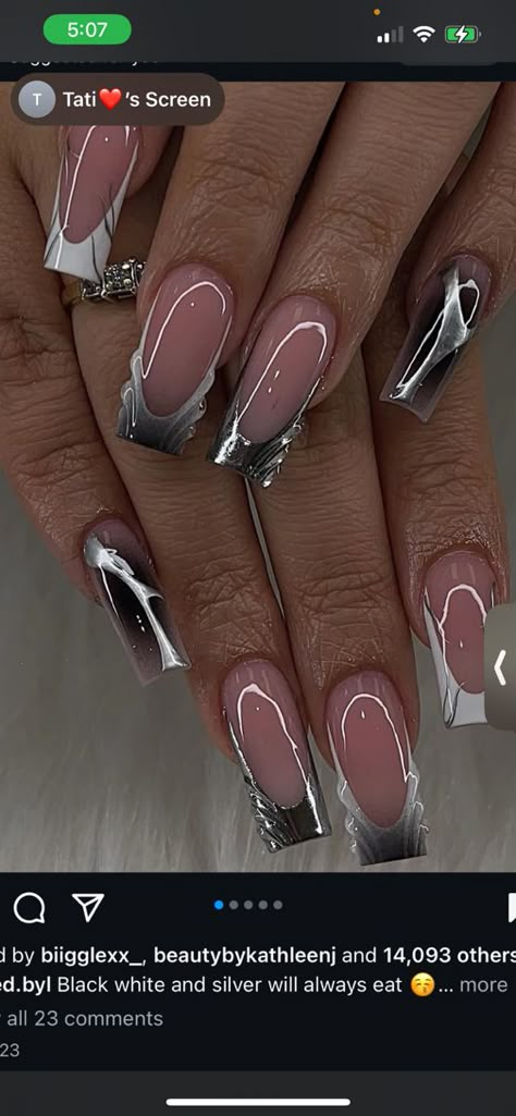 Nails Inspo Silver, Vaca Nails, Medium Square Nails, It Girl Nails, Almond Acrylic Nails Designs, Concert Nails, Coffin Nails Ombre, Acrylic Nails Nude, Tapered Square Nails