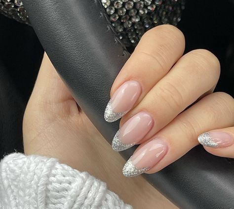 Glitter French Nails, Glitter Tip Nails, Silver Nail Designs, Silver Glitter Nails, Formal Nails, Silver Nail, Nagel Tips, Winter Nails Acrylic, Her Nails