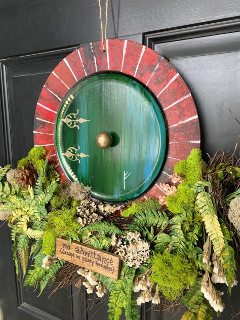 Hobbit Hole Home Decor, Lord Of The Rings Shelf, Hobbit Aesthetic Home Interior, Hobbit Door Craft, Lotr Trunk Or Treat, Hobbit Door Ornament, Lotr Decor Interiors, Lord Of The Rings Diy Decor, Lotr Wreath