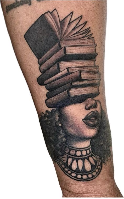 Tattoo Ideas Black Women Self Love, Upper Arm Tattoos Black Women, Black Woman Tattoo, 2023 Workout, Mujeres Tattoo, Earthy Tattoos, Arm Sleeve Tattoos For Women, African Tattoo, Tattoos For Women Half Sleeve