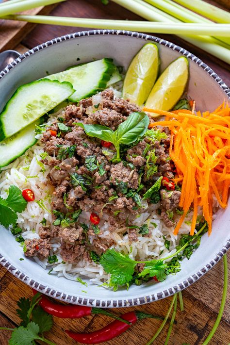 Thai Basil Beef And Lemongrass Rice Bowls, Lemongrass Ground Beef, Lemongrass Recipes Thai Style, Lemon Grass Beef Recipes, Lemongrass Beef Vietnamese, Vietnamese Lemongrass Beef Recipe, Lemon Grass Beef, Lemongrass Beef Recipe, Vietnamese Lemongrass Beef