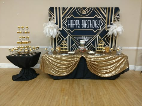 Great Gatsby Candy Table, 20s Decorations 1920s Party, 20’s Theme Party, Art Deco Party Decor, The Roaring 20s Party, Gatsby Table Decor, Great Gatsby Centerpiece, Great Gatsby Party Ideas, Black And Gold Decorations