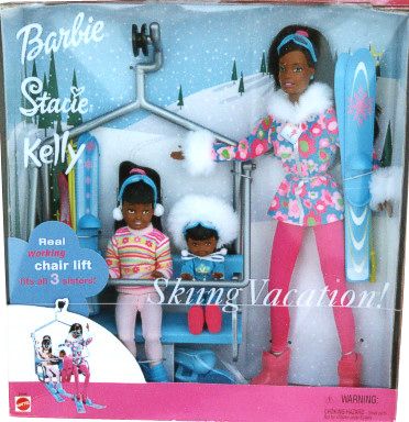 *2000 Skiing vacation black Barbie, Stacie & Kelly dolls 2 #29348 Vacation Barbie, Barbie Stacie Doll, 2000 Barbie, Barbie Land, Barbie Playsets, Vintage Barbies, Barbie Box, Barbie 2000, Barbie Kelly