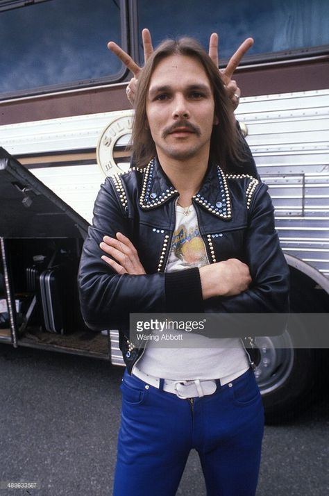 Rhythm guitarist Rudolf Schenker of the heavy metal rock band Scorpions poses in front of their tour bus on November 20, 1979 in Cleveland, OH. Scorpions Band Aesthetic, Rudolf Schenker, Scorpion Monster, Scorpion Pose, Michael Schenker, Scorpions Band, Guitar Man, The Scorpions, Rock And Roll Bands 60's & 70's