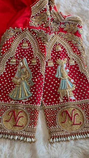 Blouse Designs Brides Wedding, Heavy Aari Work Blouse Wedding, Heavy Bridal Blouse Designs, Bride Aari Work Blouse Design, Maggam Work Blouse Designs Bridal Heavy, Pearl Work Embroidery Blouses Bridal, Pallaku Design In Aari Blouse, Red Bridal Maggam Work Blouse, Red Bridal Aari Blouse