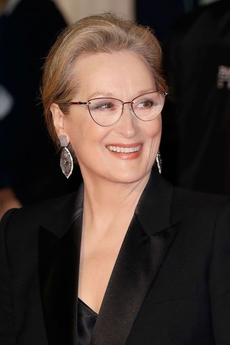 meryl-streep-influential-women Women In Glasses, Sophie's Choice, Joey Chandler, Human Rights Activists, Influential Women, Meryl Streep, Inspiring People, Famous Women, Iconic Women