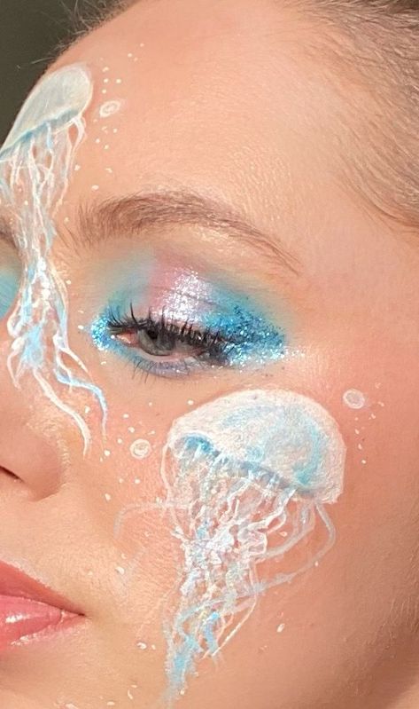 Underwater Eye Makeup, Water Themed Makeup Look, Aquamarine Makeup Looks, Jellyfish Makeup Look, Ocean Inspired Makeup Looks, Jellyfish Eye Makeup, Sea Shell Makeup, Sea Creatures Makeup, Jelly Fish Make Up