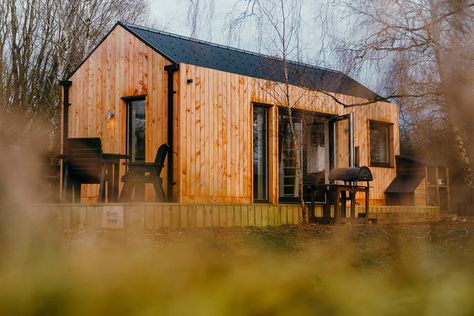 Birch View | Cabin in Northamptonshire | Canopy & Stars Glamping Pods, Black Cabin, Canopy And Stars, Contemporary Cabin, Corrugated Metal Roof, Prefab Cabins, Life Space, Frame Cabin, Country Walk