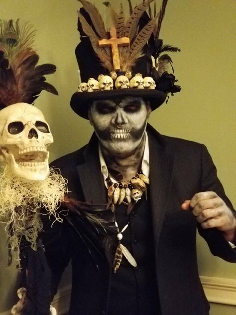 Witch Doctor Makeup Men, Witch And Warlock Costume, Voodoo Doctor Costume, Voodoo Priest Costume, Vodoo Costumes Diy, Witch Doctor Makeup, Voodoo Doctor, Voodoo Witch Doctor, Witch Doctor Costume