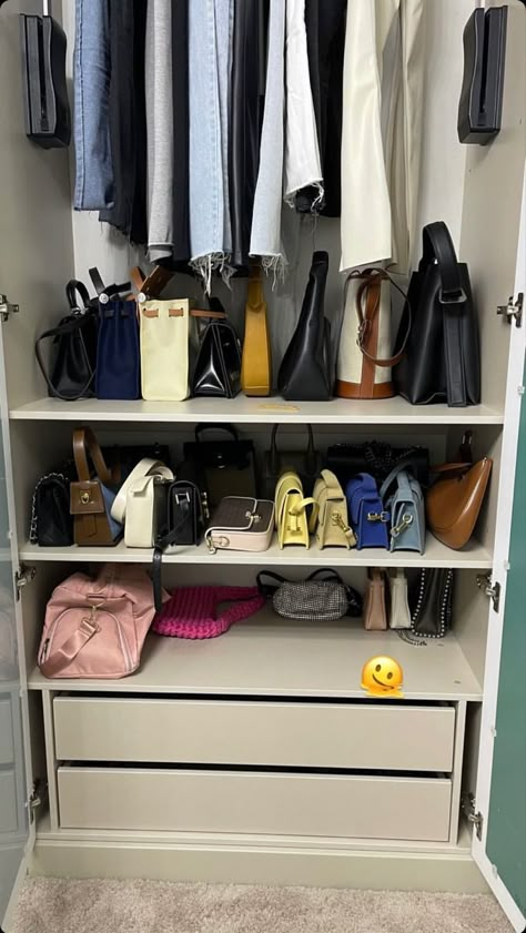 How To Store Bags And Purses In Closet, Bags Organization Closet, Closet Organization Aesthetic, Bag Closet, Room Organisation, Pinterest Room Decor, Home Organisation, Dream Apartment, Room Inspiration Bedroom