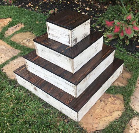 Rustic Cupcake Stand, Square Cupcake Stand, Wooden Cupcake Stands, Rustic Cupcake Stands, Wedding Cupcake Display, Wedding Cakes Ideas, Square Cupcakes, Rustic Cupcakes, Tiered Cake Stands