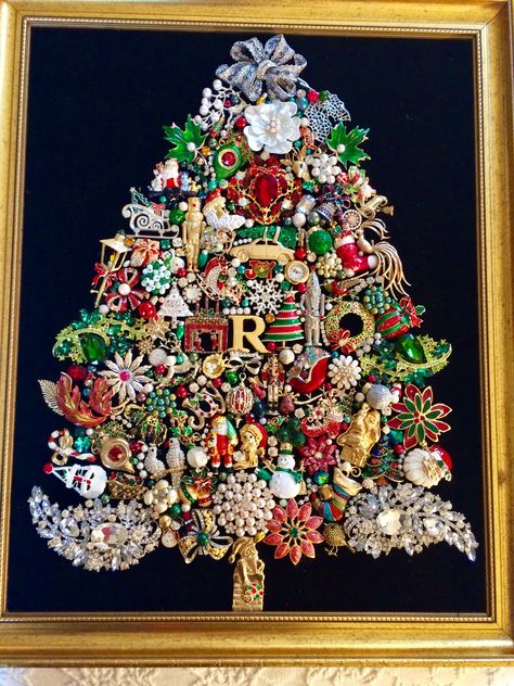 “R we Ready For Christmas” made this one for myself! I had saved all the most cool brooches for this monster. I always say all these trees are not the same, 70 pins? vintage old jewelry/brooch, framed Christmas tree art/craft -Chichester Hill Gallery Vintage Christmas Tree Pins Brooches, Vintage Jewelry Tree Picture, Framed Christmas Jewelry Art, Brooch Tree Vintage Christmas, Christmas Jewelry Tree Framed Art, Christmas Broach Display Ideas, Christmas Pins Brooch, Vintage Jewelry Art Christmas Tree, Christmas Tree Made From Old Jewelry