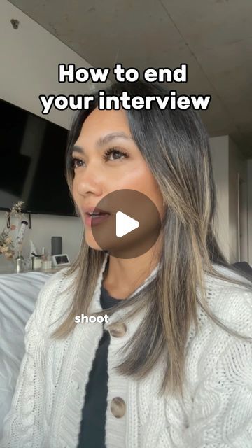 Cleo | Career Coach | Interview Prep on Instagram: "Don’t just be interviewed—interview them too! ✨ It’s your chance to shine and show your enthusiasm, but also to gather insights about the role and company culture. It demonstrates your proactive nature and ensures you’re making the best career move.  Remember, to save and like these tips for later. The full free guide is in my bio, it comes in handy and ready for your interview! You can comment “🙌🏼” and I’ll send you the guide directly!   I help individuals through their job search, empowering them to navigate their careers and interviews confidently. If you need help, feel free to send me a direct message!  #careercoach #interview #careercoachingtips #recruiter #interviewtipsandtricks #careersuccess #tech #careeradvice #recruitertips # Interview Prep, Resume Writing Tips, Job Tips, Best Career, Letter Ideas, Job Interviews, Nursing Jobs, Best Careers, Company Culture