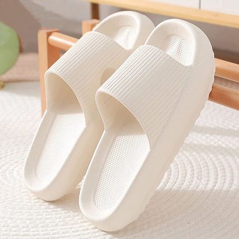 aesthetic cloud slippers korean style Slipper Bath, Indoor Slides, Country Shoes, Shower Slippers, Dr Shoes, Take Off Your Shoes, Cute Slippers, Couple Style, Comfortable Slippers