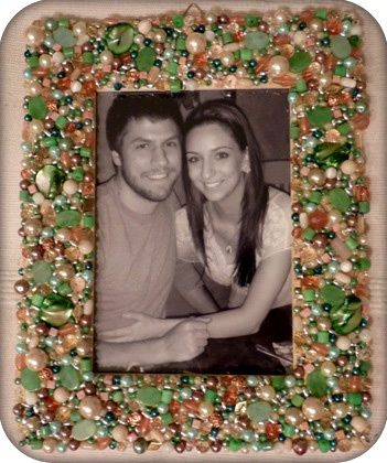 DIY: Bejeweled Picture Frames (posted on my new blog!!) Diy Picture Frame, Jeweled Picture Frame, Jeweled Picture, Diy Mermaid, Vintage Jewelry Ideas, Mermaid Diy, Diy Picture Frames, Beads Pictures, My Bedroom