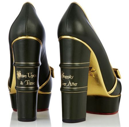 Librarian Chic, Charlotte Olympia Shoes, Fashion Friday, Charlotte Olympia, Crazy Shoes, Beautiful Shoes, Olympia, Black And Gold, Trending Accessories