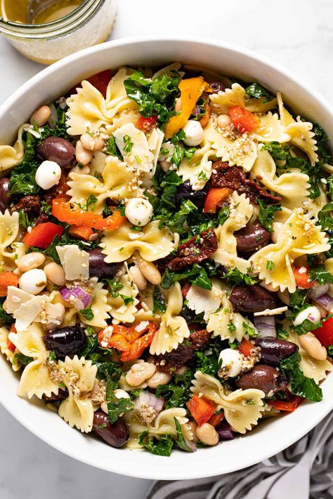 Veggie Loaded Pasta Salad with Italian Dressing Veggie Loaded Pasta Salad, Vinegar Based Pasta Salad, Pasta Salad With Veggies, Pasta Salad With Beans, Pasta Veggie Salad, Salad With Beans, Easy Homemade Italian Dressing, Loaded Pasta, Pasta Salad With Italian Dressing