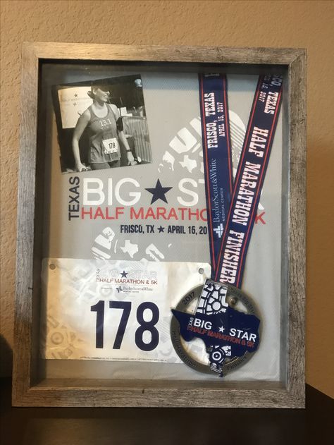 Half Marathon Shadow Box Race Shadow Box Ideas, Medal Shadow Box Ideas, Race Medal Shadow Box Display Ideas, Marathon Shadow Box Ideas, Medal And Certificate Display Ideas, Race Medal Displays, Marathon Medal Display, Running Medal Display, Medal Displays