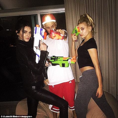 Supportive: Justin Bieber counts Hailey Baldwin (right) and Kendall Jenner (left) as close... Justin Bieber Birthday, Bella Angel, Justin Hailey, Ex Friends, Golden Trio, Kendall Jenner Outfits, Jenner Outfits, Bff Pictures, Hailey Baldwin