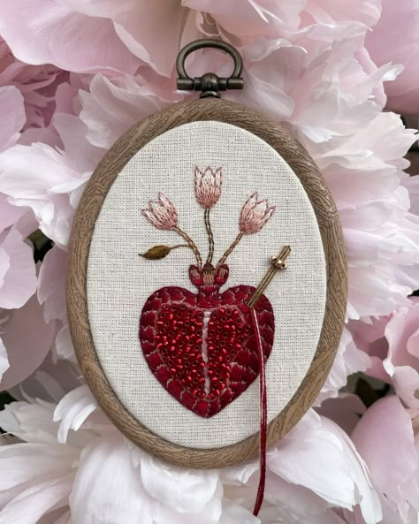 Pomegranate Heart, Pretty On The Inside, Pomegranate Art, Embroidered Art, Thread Painting, Embroidered Heart, Hand Embroidery Art, Embroidery Hoop Art, 30th Anniversary