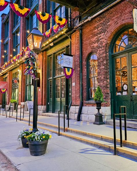 The Distillery District, Toronto, ON. Photo Dump of beautiful historic Distillery District located downtown Toronto! There are only a handful of condos in this designated area that are lucky enough to live in the Distillery District. By now these residents are used to the high volume of foot traffic this area sees daily. Top reason why I love the Distillery District 1. this is a pedestrian friendly area. cars park on the outside of here and have to walk through it. 2. so many unique s... Distillery District Toronto, Historic Downtown, Downtown Toronto, Reason Why, Photo Dump, Toronto, Abc, Cars, Quick Saves