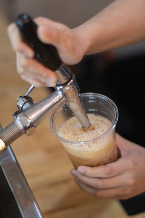 Just like your favorite beer, you can serve your cold brew coffee on draft, keeping it fresher longer and adding convenience to your day. Cold Brew On Tap, Nitro Cold Brew At Home, Trailer Bar, Cold Brew At Home, Beer Serving, Nitro Cold Brew, Beer Wood, Coffee Truck, Beer Taps