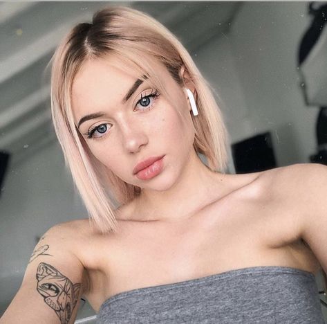 Alina Olesheva, Girl Icons, Nose Ring, Instagram Photos, Instagram Photo, On Instagram, Beauty, Instagram