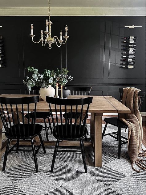 Black Dining Room Rugs, Dark Decor Dining Room, Brown Table Black Chairs Dining Room, Moody Dark Dining Room, Dark Dining Table Light Chairs, Moody Farmhouse Dining Room, Room With Black Accent Wall, Dining Room Inspiration Traditional, Black Accent Wall Dining Room