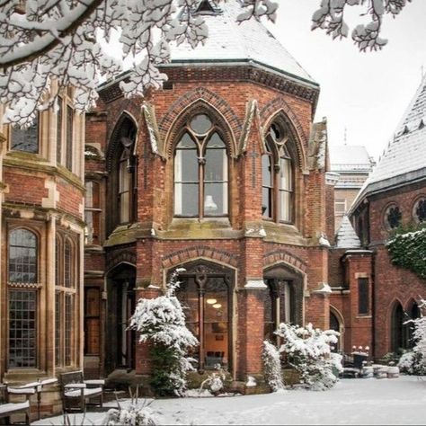 Pretty Brick Houses, Brick Manor House, Westbury House, Long Island House, Gothic Architecture, Academia Aesthetic, Pretty House, Beautiful Architecture, Beautiful Buildings