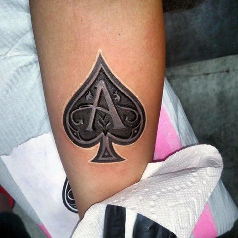 24 Awesome Ace Of Spades Tattoos With Powerful Meanings Captain America Tattoo, Spades Tattoo, Ace Of Spades Tattoo, Spade Tattoo, Ace Tattoo, Tattoo Band, Dandelion Tattoo, Ace Card, Red Tattoos