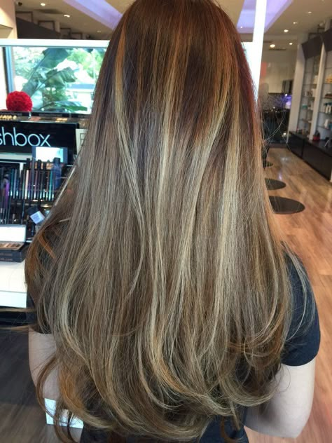 Brown Hair Streaks, Balayage Blond, Hazelnut Chocolate, Brown Hair Looks, Brown Hair Inspo, Brunette Hair With Highlights, Hair Streaks, Brown Hair With Blonde Highlights, Brown Hair Balayage