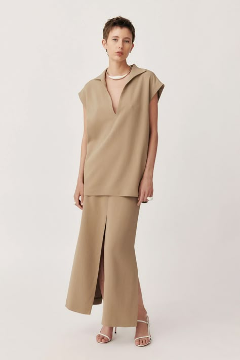 Resort Fashion 2024, Blouse 2024 Trend, Runway 2024, Ss24 Fashion, Resort 2024 Collection, Dress Code Casual, Smart Casual Dress, Resort 2024, Resort Fashion