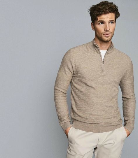 Men's Streetstyle, College Wardrobe, Smart Casual Menswear, Mens Business Casual Outfits, Fashion Moodboard, Half Zip Sweater, Outfits Hombre, Stylish Men Casual, Men Photography