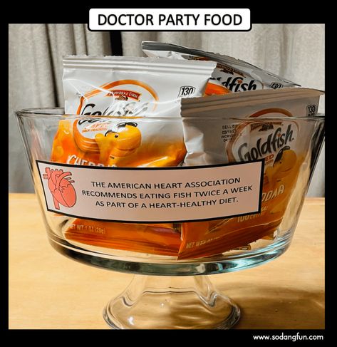 Doctor Themed Snacks, Physician Retirement Party Ideas, Doctor Theme Party Food, Doctors Day Celebration Ideas, Drs Day Gift Ideas, Residency Graduation Party, Doctor Birthday Party, Pharmacy School Graduation Party, Medical School Graduation Party Ideas