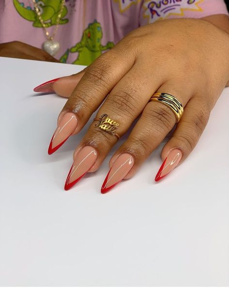 Short Stiletto Acrylic Nails, Red Tip Nails, Almond Nails Red, Almond Shaped Nails Designs, Classy Almond Nails, Red Stiletto Nails, Almond Nails French, Stilleto Nails Designs, Long Almond Nails