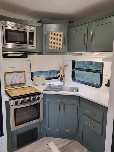 Refurbished Camper Interior, Rv Interior Remodel Color Schemes, Camper Flip, Camper Revamp, Camper Updates, Bus Homes, Camper Inspiration, Motorhome Remodel, Airstream Living