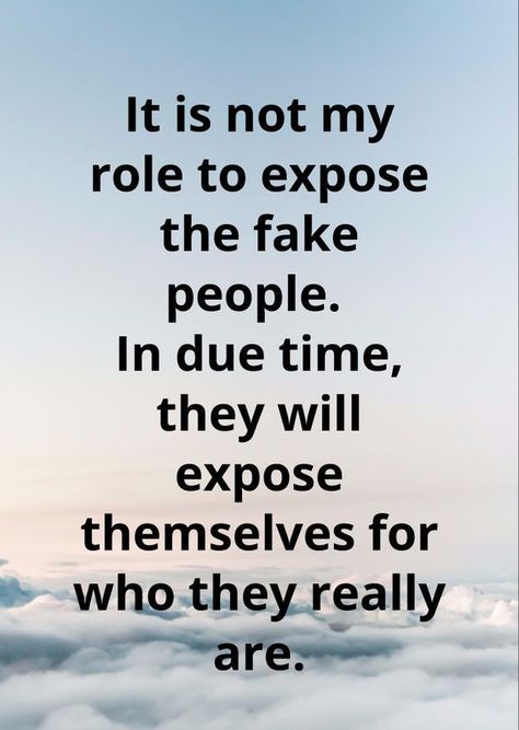 Backstabbers Quotes, Quotes About Fake Friends, About Fake Friends, Backstabbing Quotes, Fake Friends Quotes, Fake Family Quotes, Fake Friendship Quotes, Fake Quotes, True Friends Quotes