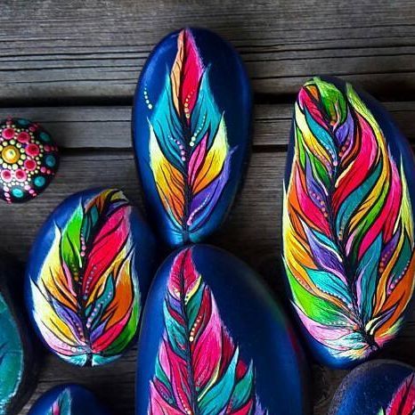 2,551 likes, 49 comments - Yulia Eliahu (@yuliart.dots) on Instagram: "#YuliaArtDots #paintedstones #rocks #stones #pebbles #feathers #dots #dotartpainting #dotartwork..." Feather Rock Painting, Painted Rocks Diy, Dot Art Painting, Color Art, Dots Art, Stone Art, Rock Painting, Stone Painting, Mandala Art