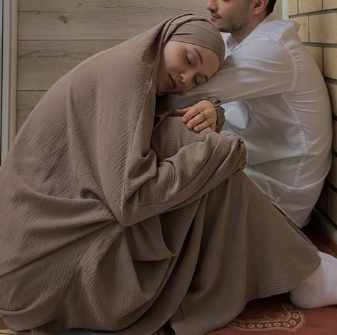 Islam Marriage, Muslim Couple Photography, Muslim Couple Quotes, Love In Islam, Muslim Love Quotes, Cute Muslim Couples, Muslimah Aesthetic, My Goals, Soul Mate